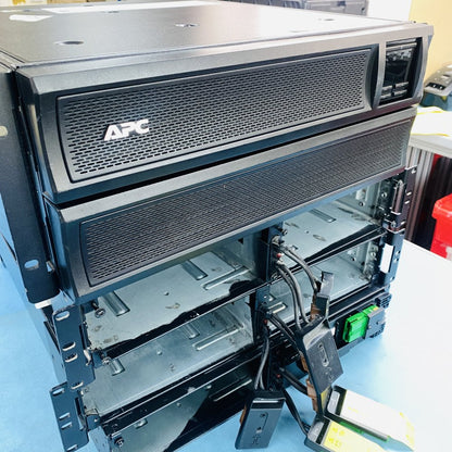Joblot 4x APC Smart-UPS Units | 2x SRT96RMBP, 1x SRT72RMBP, 1x SMX3000HV