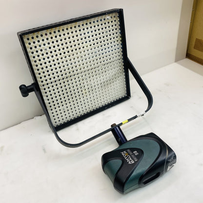 Litepanels 1x1 D-Flood LED Panel 5600K 50° Flood w/ Gold-Mount Battery