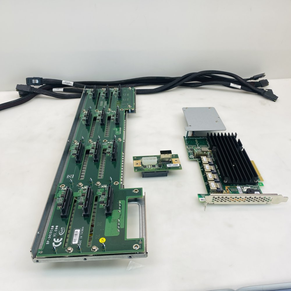 BP-34101 V1.0 SAS Backplane with RAID Controller & MiniSAS Cables Grade-A
