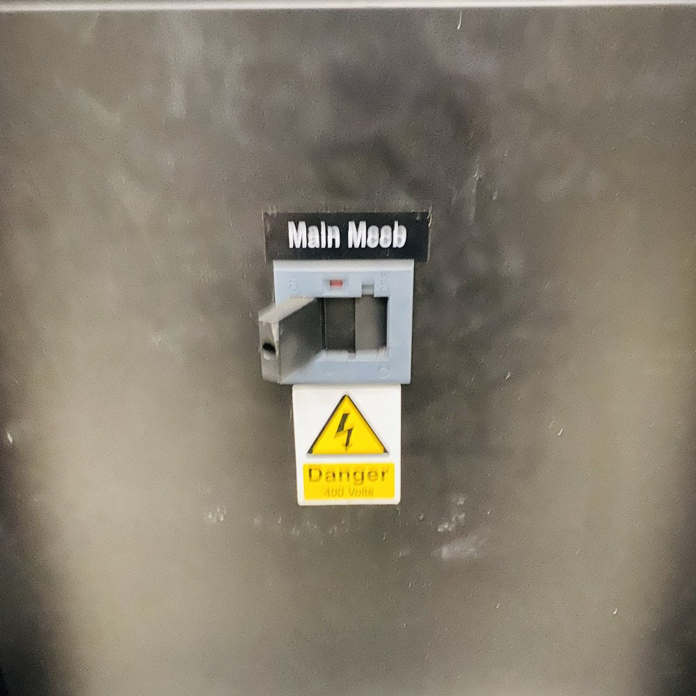 Socomec DIRIS A10 Power Distribution PDU 400V 400A Flight Case Used