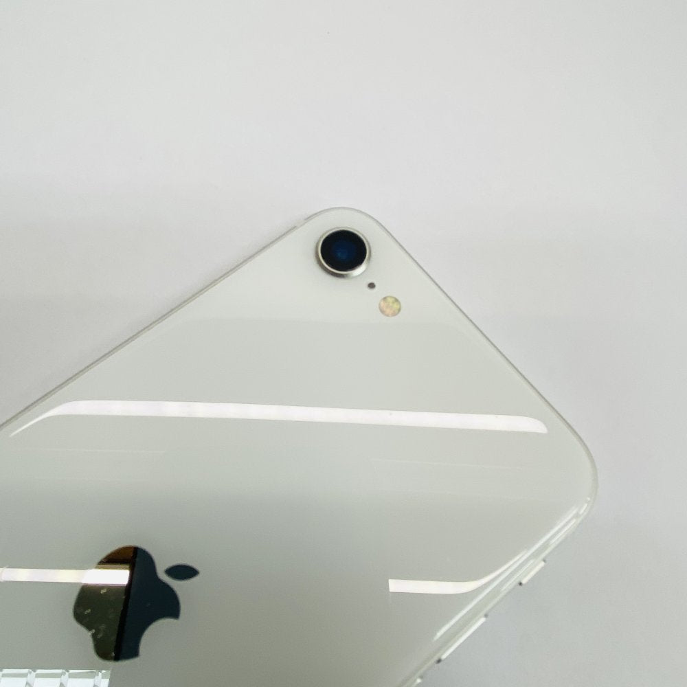 Apple iPhone SE 64GB (White) - 83% Battery Health - iOS 18.5 Grade B