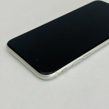 Apple iPhone SE (64GB) White - 82% Battery, iOS 18.4.1 Grade B