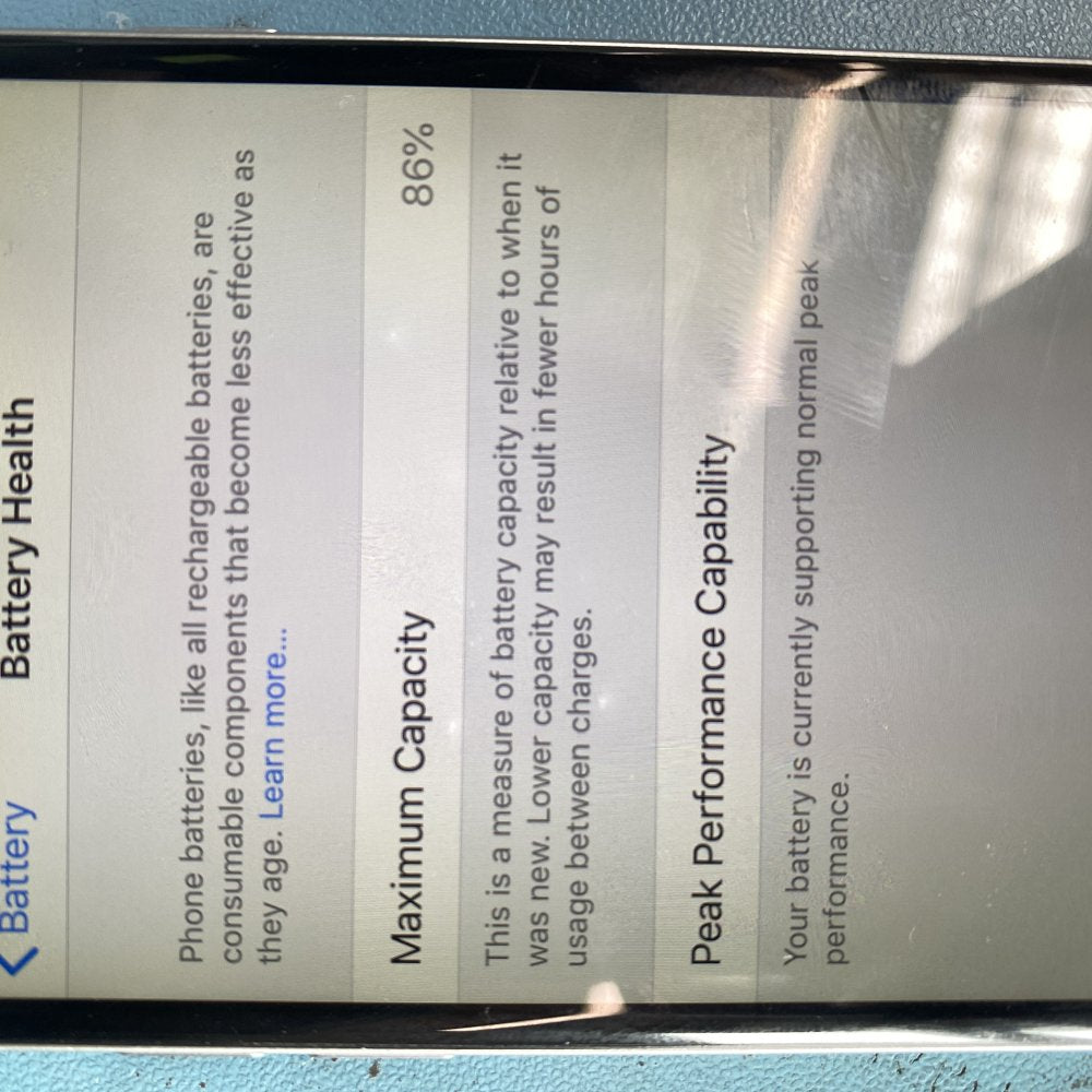 Apple iPhone 6 64GB Silver - Used, Battery 86% Faulty Grade C