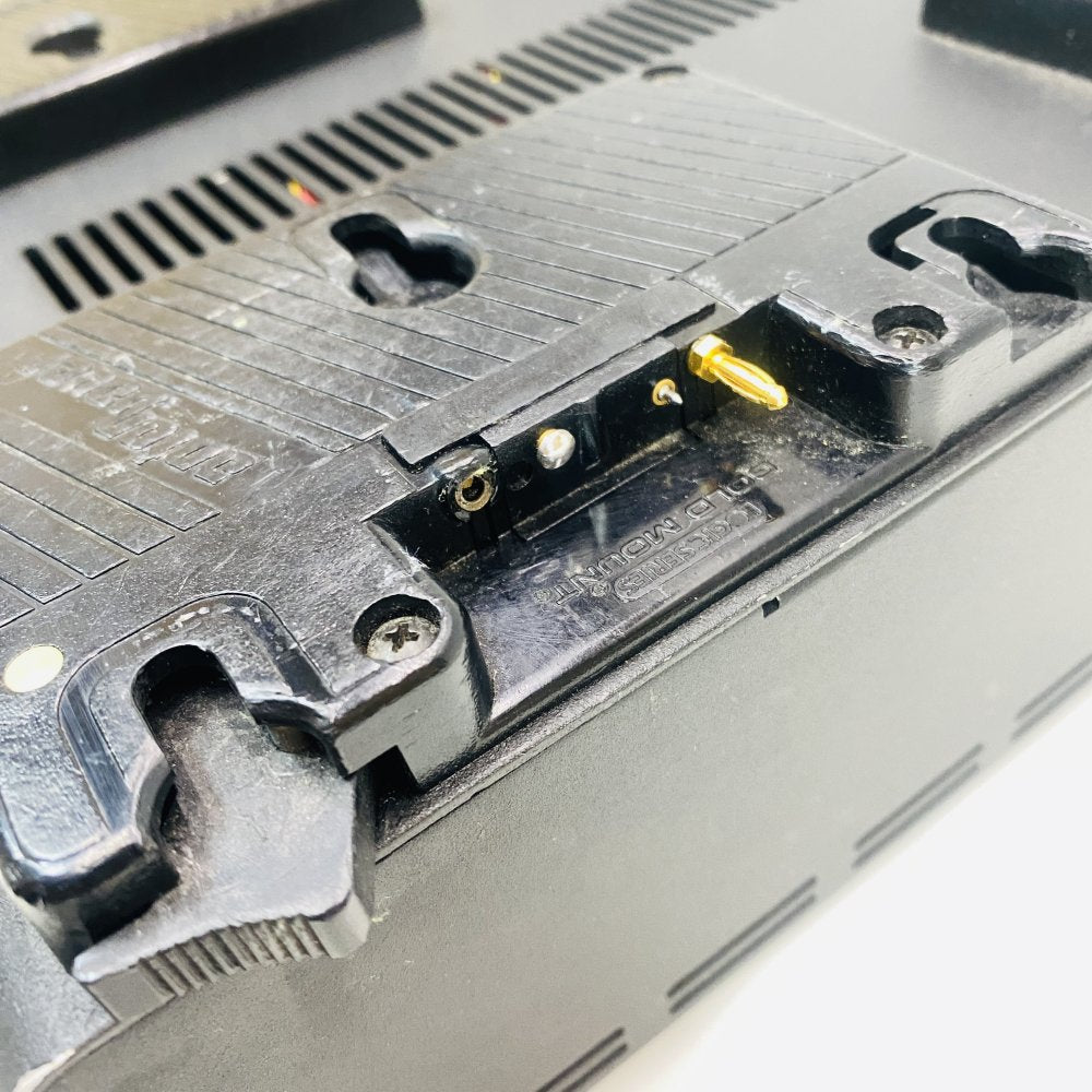 Anton Bauer LP4 4-Bay Gold Mount Battery Charger One Bay Faulty Grade D