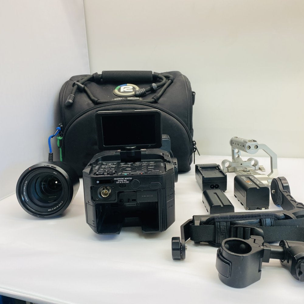 Sony NEX-FS700EK Camera + E PZ 18-105mm G OSS Lens, Bag & Batteries Grade B