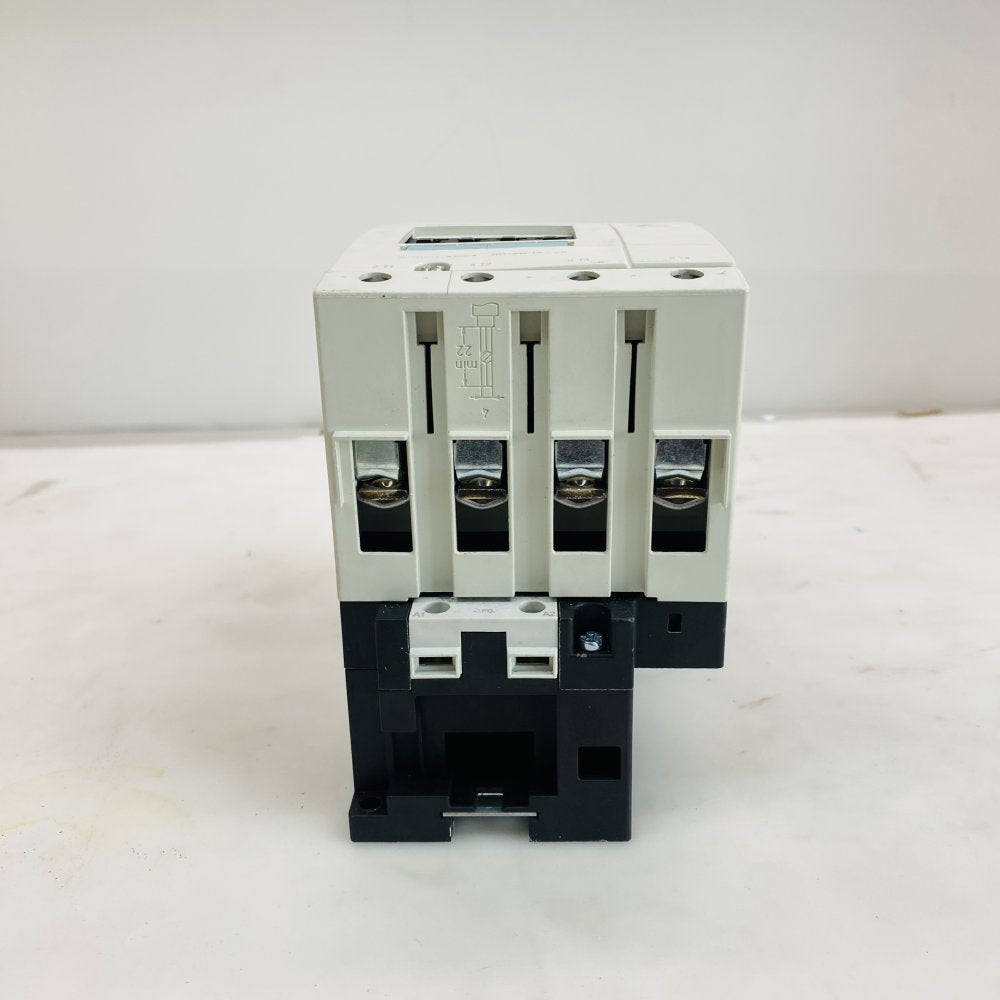 Siemens SIRIUS 3RT1346-1AP00 Contactor 140A AC-1 Industrial Grade C