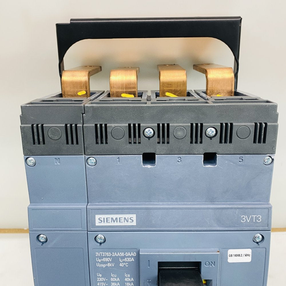 Siemens 3VT3 3VT3763-2AA56-0AA0 630A 4P Molded Case Circuit Breaker Grade B
