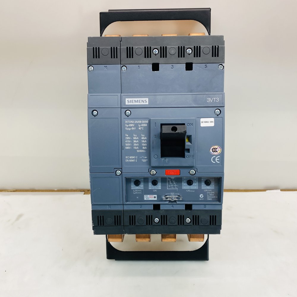 Siemens 3VT3 3VT3763-2AA56-0AA0 630A 4P Molded Case Circuit Breaker Grade B