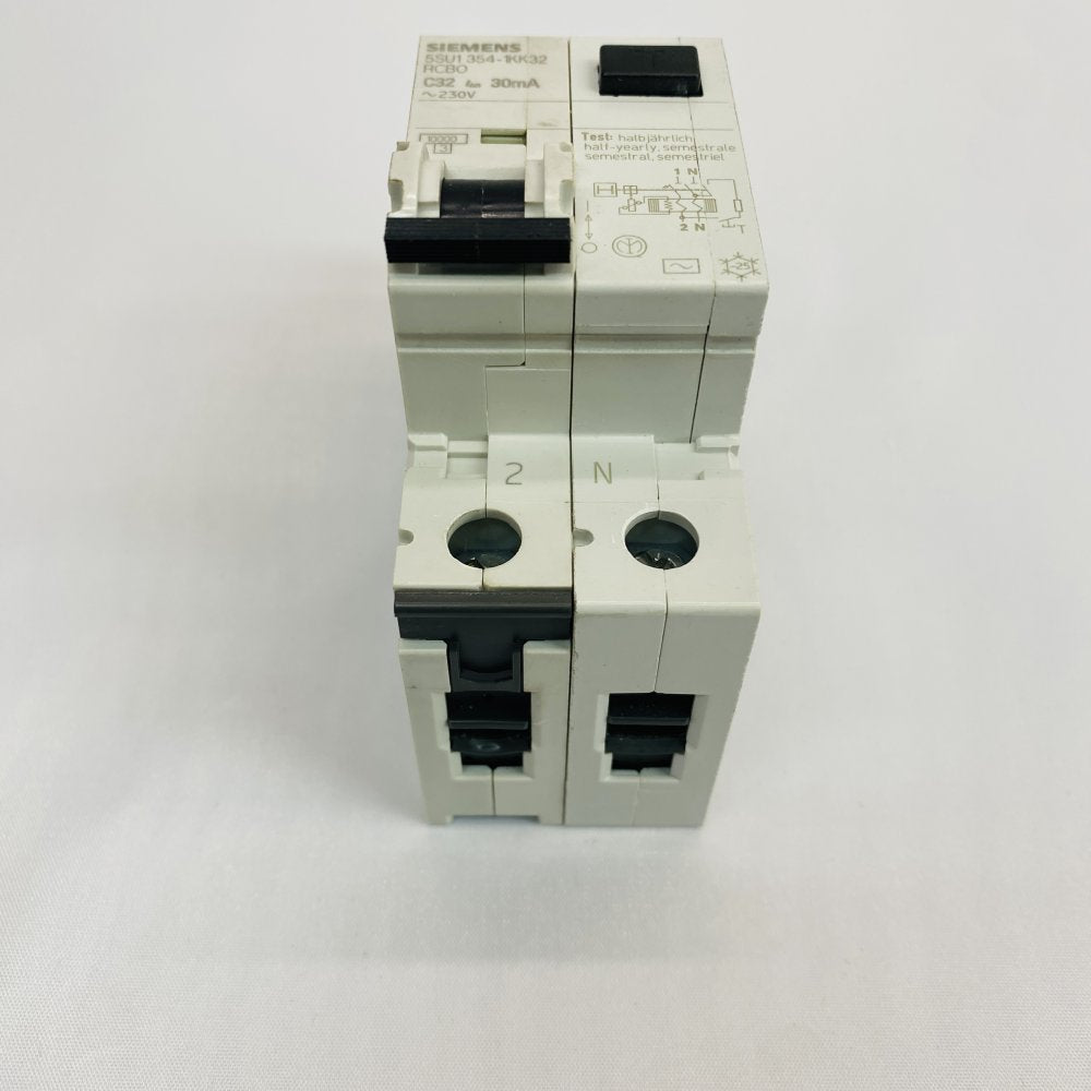 Siemens 5SU1 354-1KK32 RCBO C32 32A 30mA 2P Residual Circuit Breaker Grade B
