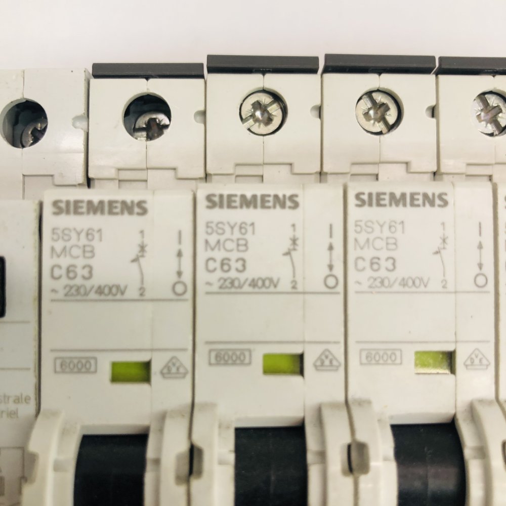 Siemens 5SU1-354-1KK10 RCBO C10 30mA + 6x 5SY61 MCB C63 230/400V Grade B