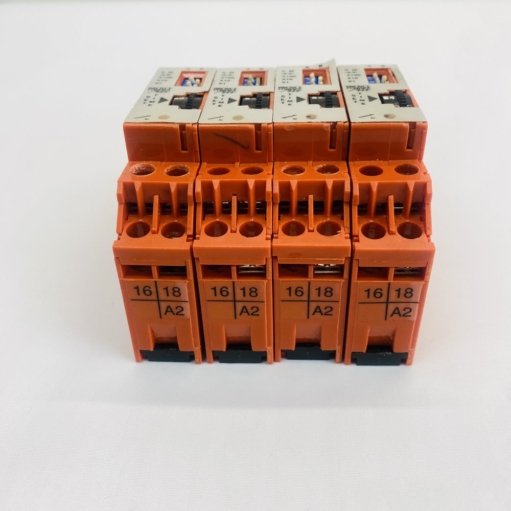 Broyce Control M1DOM Timer Relay Modules Set of 4 24-240V DIN Mount Grade B