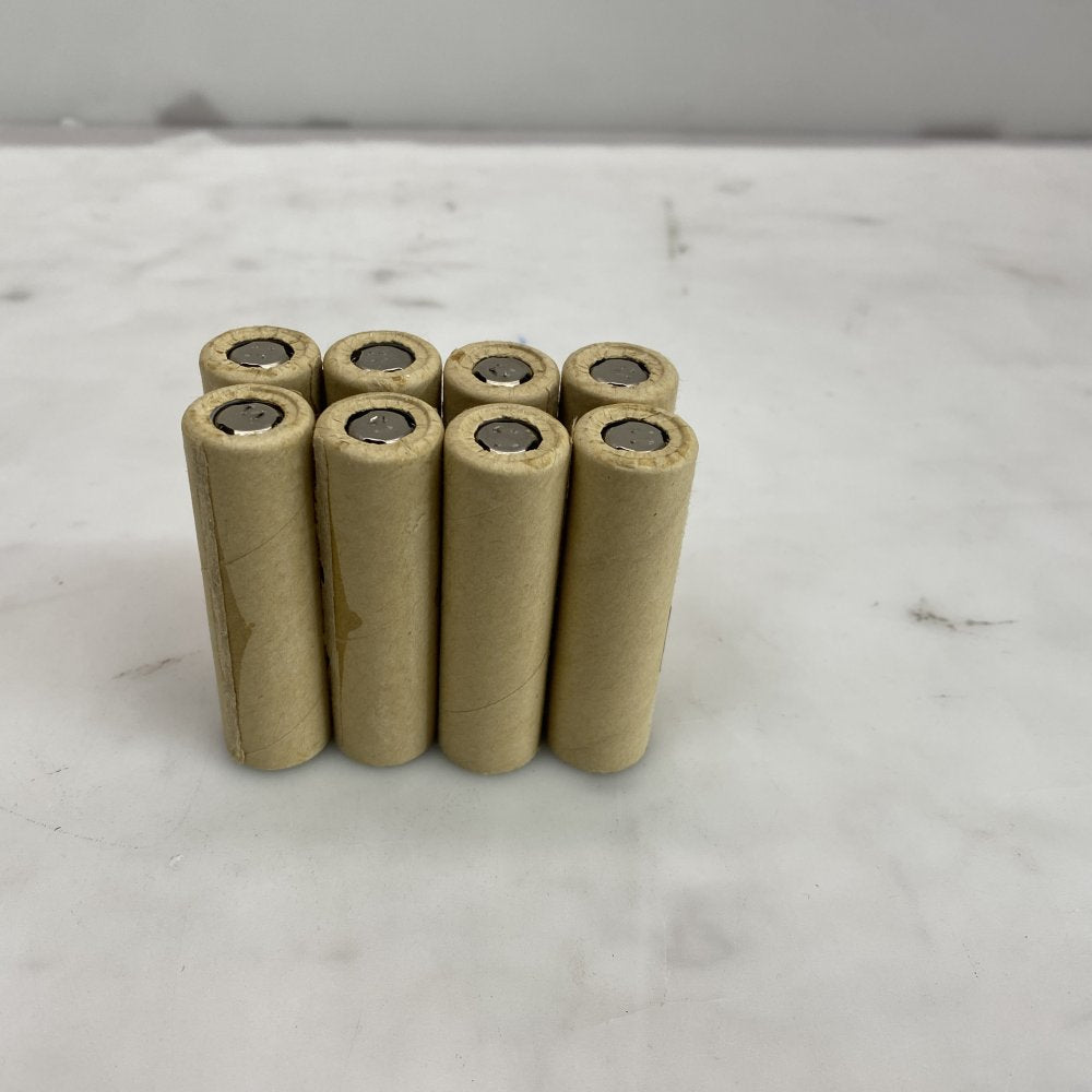 8 x LiFePO4 I8650 3.2V II00mAh High Discharge DIY Hobby Cells