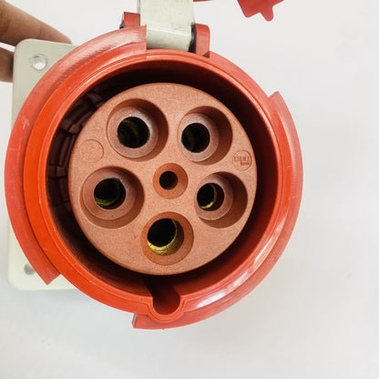 MENNEKES Typ 1461 125A 3P+N+E 240/415V Industrial Wall Inlet Socket (Grade B)