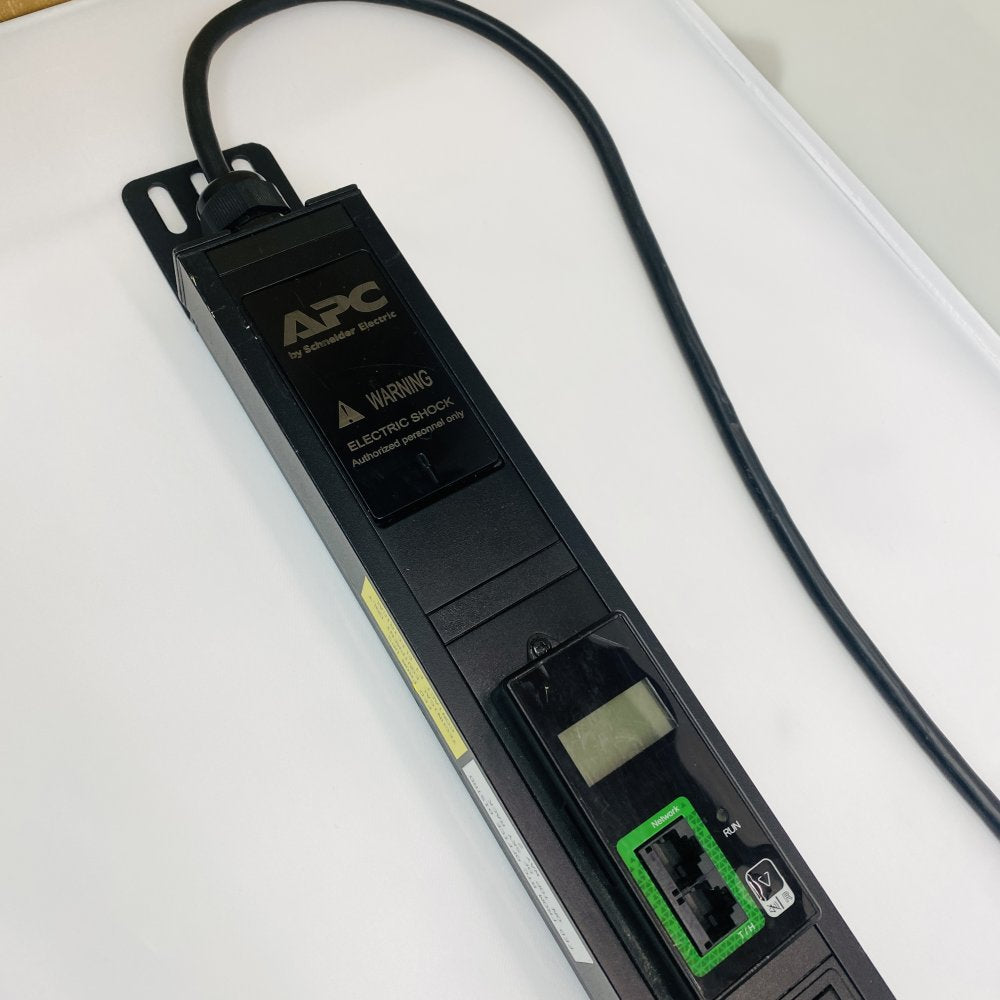APC by Schneider Electric EasyPDU Metered EPDU1116M 16A Rack PDU Grade B