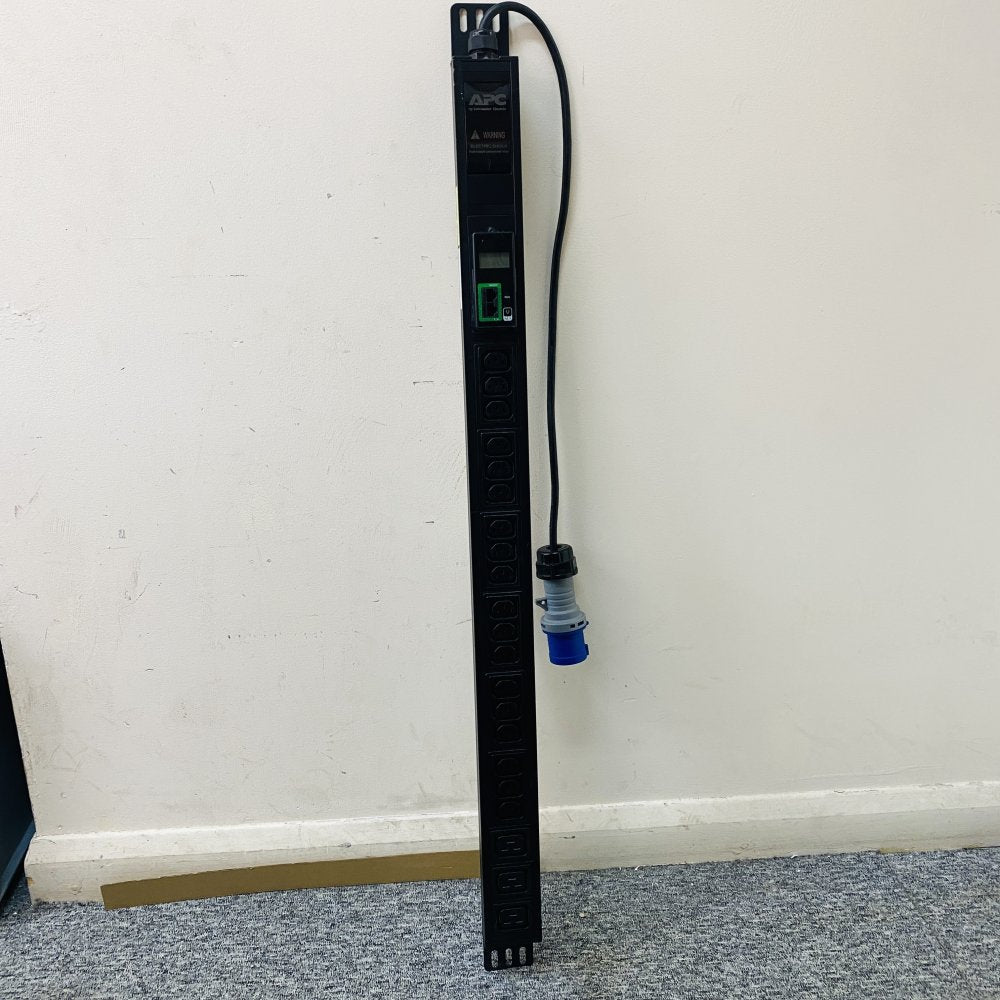 APC by Schneider Electric EasyPDU Metered EPDU1116M 16A Rack PDU Grade B