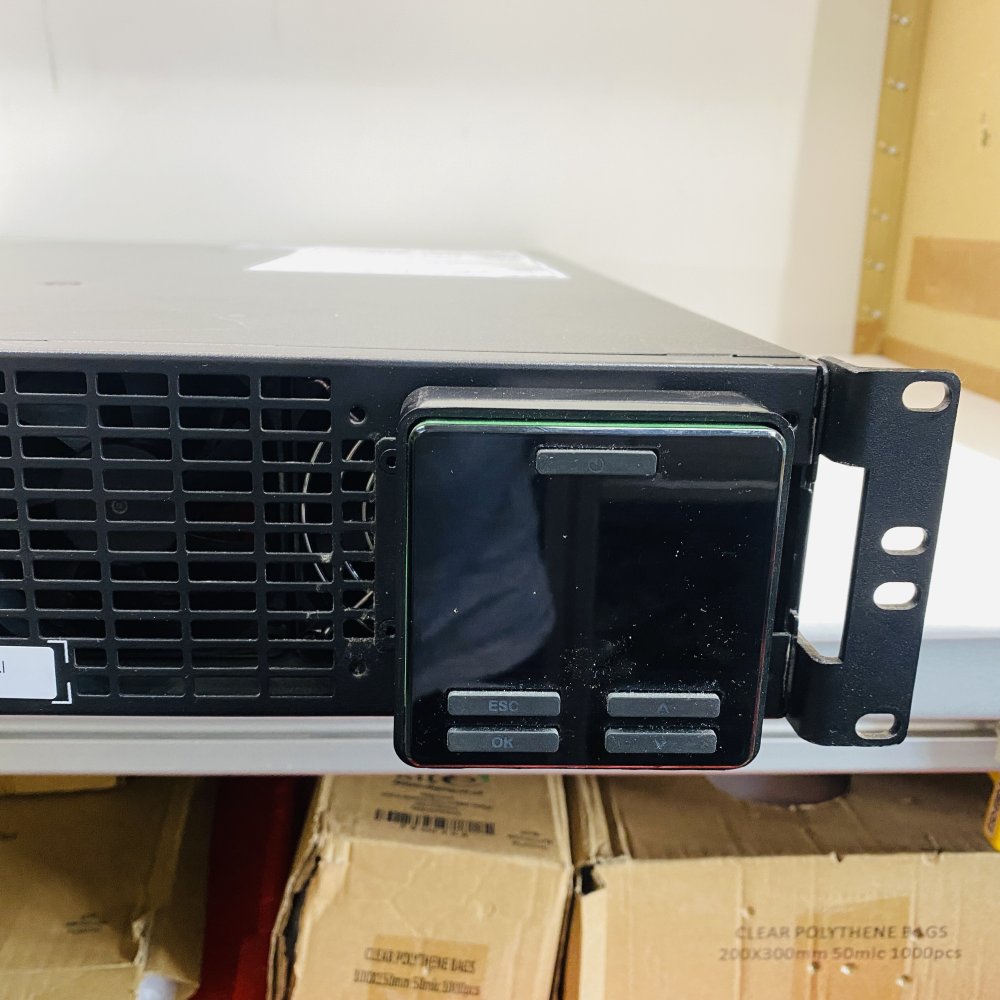 APC SRT3000RMXLI Rackmount 3000VA UPS Modules - Used