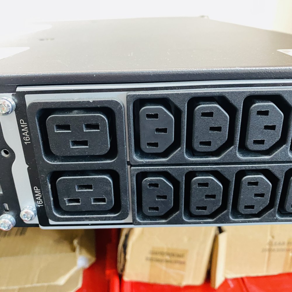 APC SRT3000RMXLI Rackmount 3000VA UPS Modules - Used