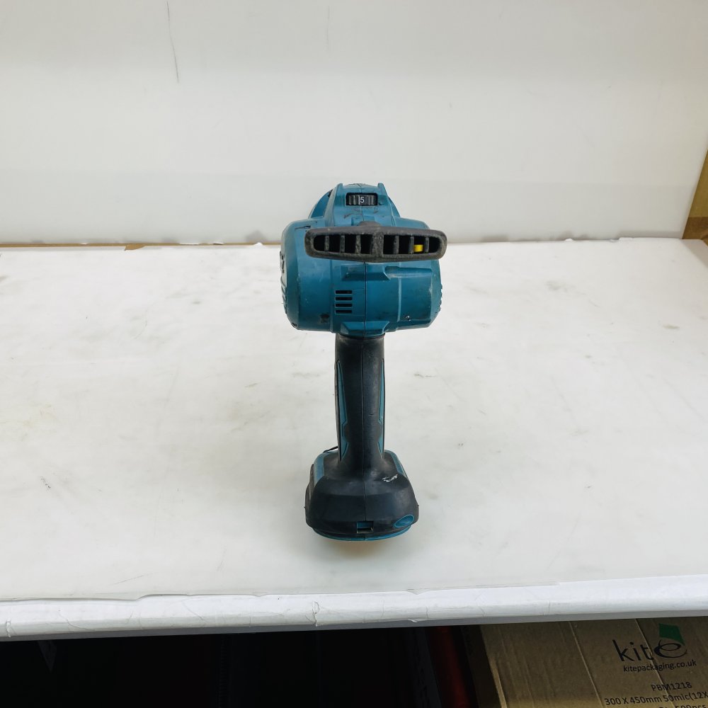 Makita DCG180 18V Cordless Sealant Gun-Used with Case & Tube UNTESTED (GRADE D)