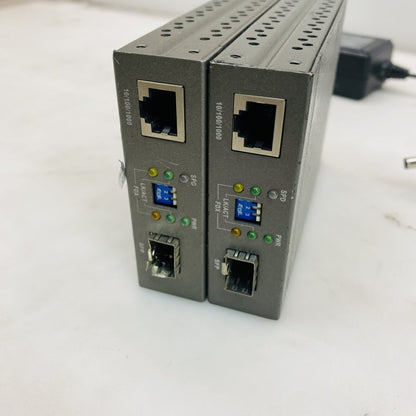 LevelOne GVT-4000 Gigabit Ethernet Media Converter w/ SFP 10/100/1000 Grade D