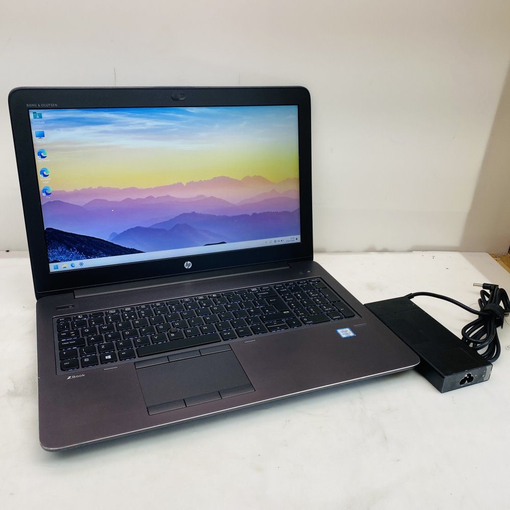 HP ZBook 15 G3 i7-6820HQ 48GB RAM Quadro M2000M 4GB 447GB Grade B