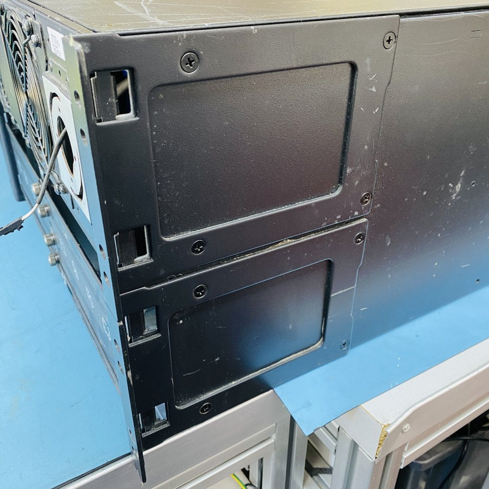 APC Schneider Electric SRT10KRMXLI Smart-UPS SRT 10kVA Rackmount UPS Grade D