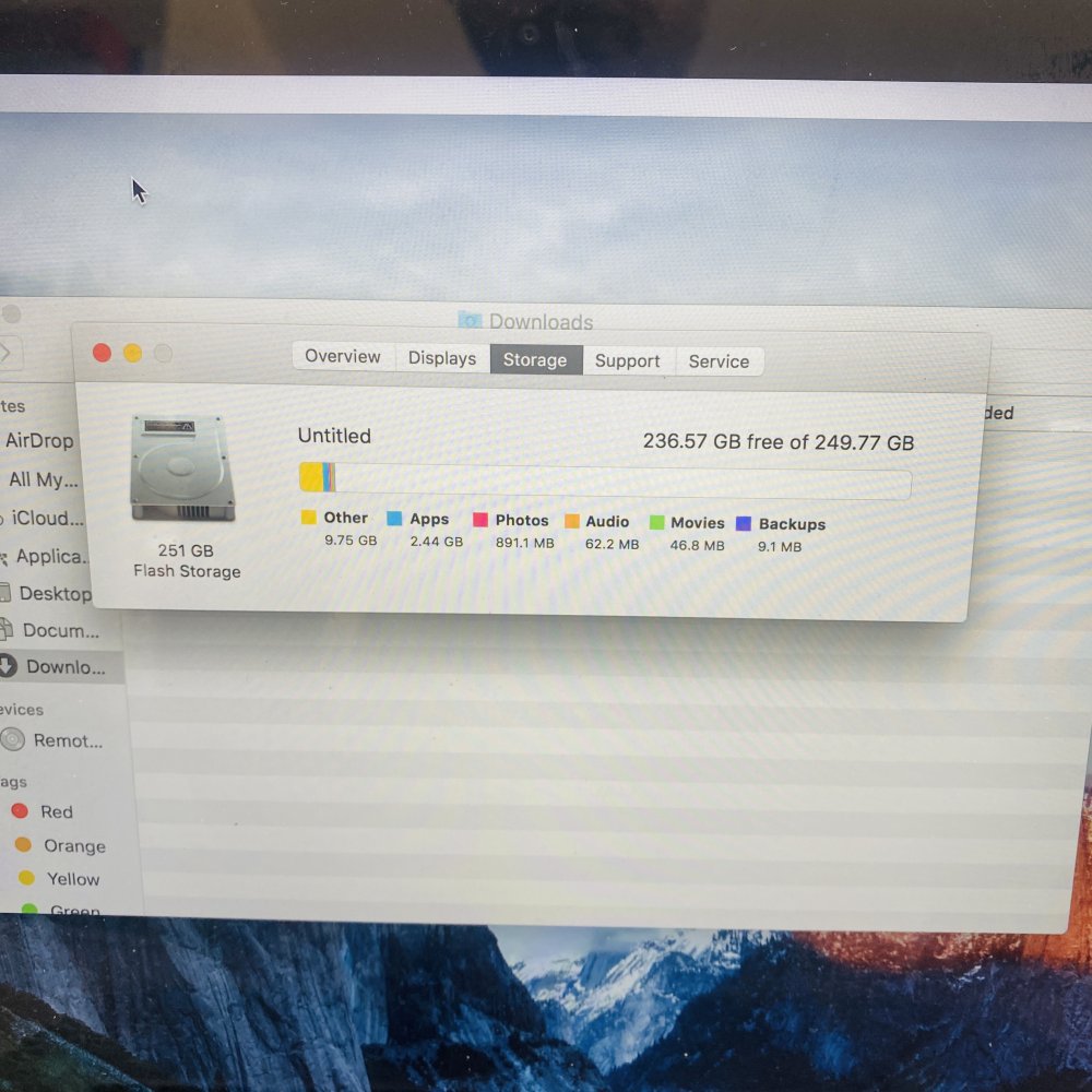 Apple MacBook Pro 15" Retina A1398 2.2GHz i7 16GB RAM Screen Wear Grade D