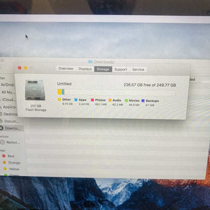 Apple MacBook Pro 15" Retina A1398 2.2GHz i7 16GB RAM Screen Wear Grade D