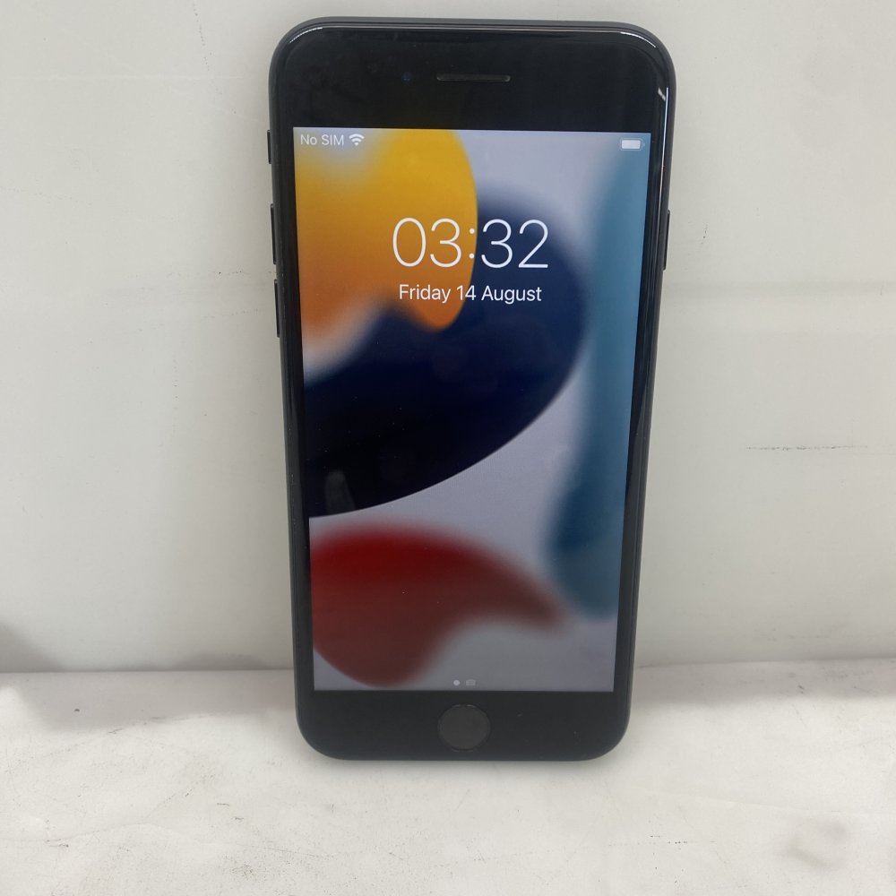 Apple iPhone 7 32GB Black Model:A1778 (MN8X2B/A) Battery 92% UNLOCKED (Grade D)