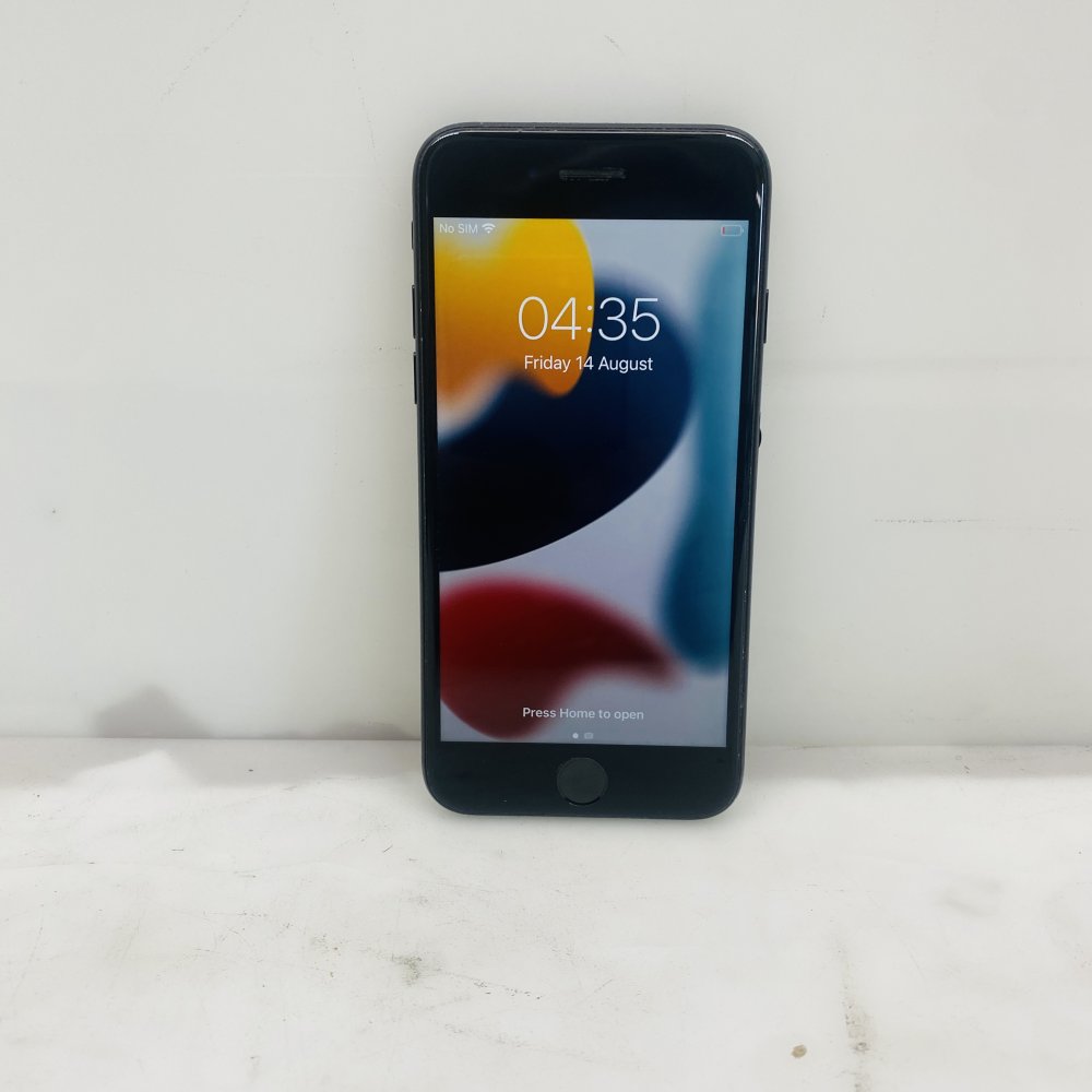 Apple iPhone 7 Black Smartphone, 32GB Battery Health 77%, Grade C