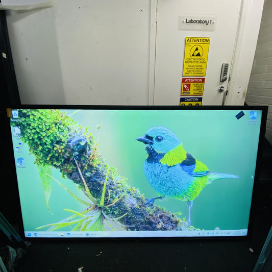 Philips 86BDL3652T LCD Touchscreen Display Monitor USB HDMI DisplayPort