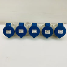 Mennekes Lot 7 Typ 1363/1395 16A/32A 200-250V IP44 2P+E Sockets Grade C