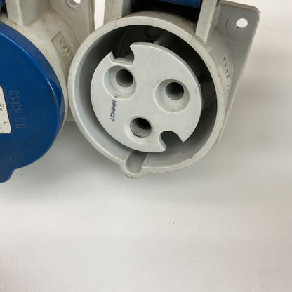 Mennekes Lot 7 Typ 1363/1395 16A/32A 200-250V IP44 2P+E Sockets Grade C