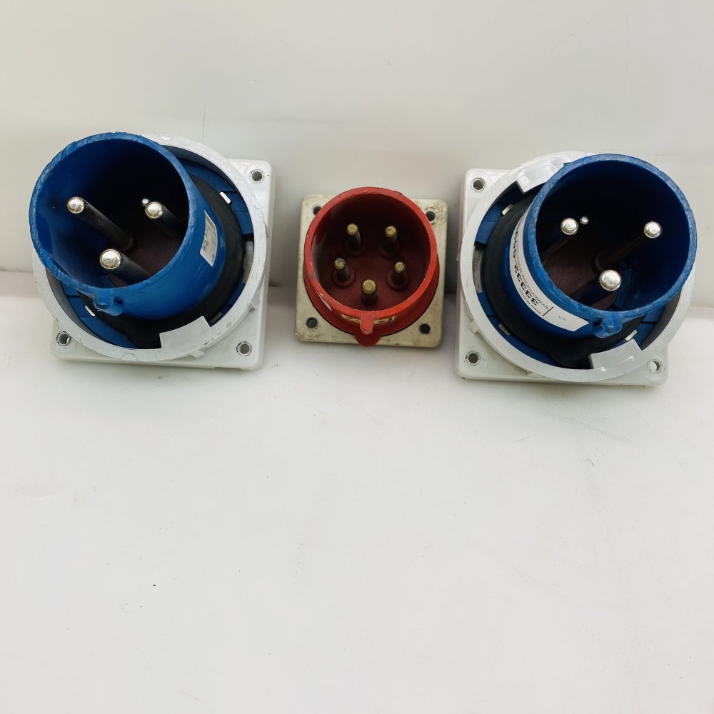 Mennekes CEE Panel Mount Male Plugs Lot of 3 Blue Red