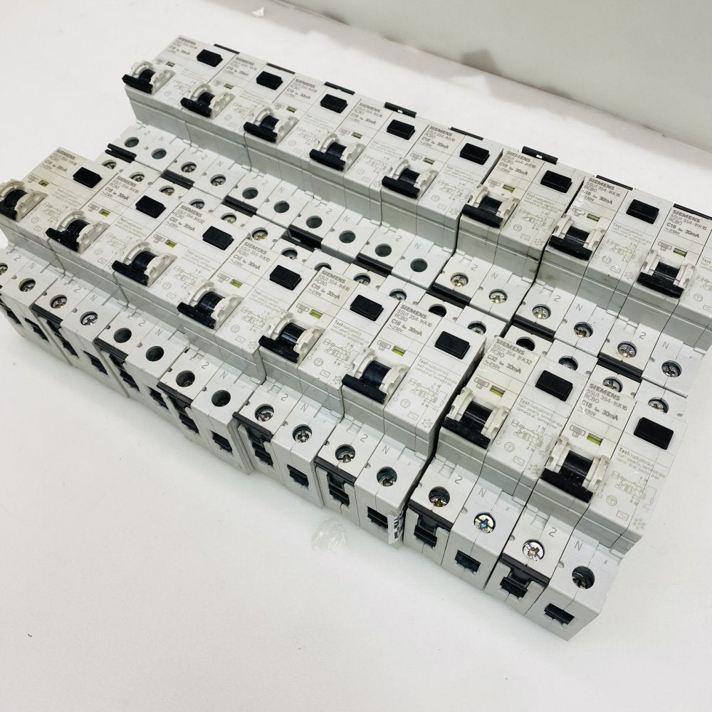 Siemens 5SU1 354-1KK16 C16 30mA RCBO 230V Used Lot of 16