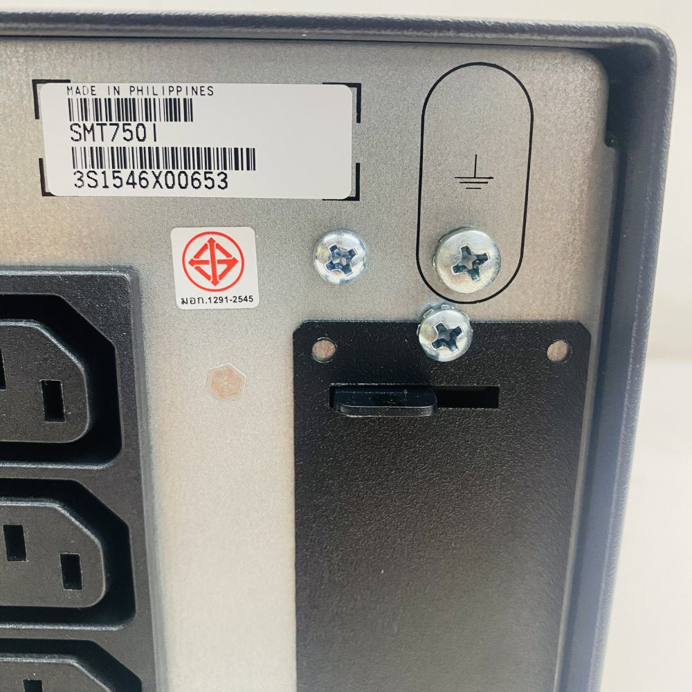 APC Smart-UPS 750 SMT750I 750VA 500W LCD UPS 230V USB Serial Cables