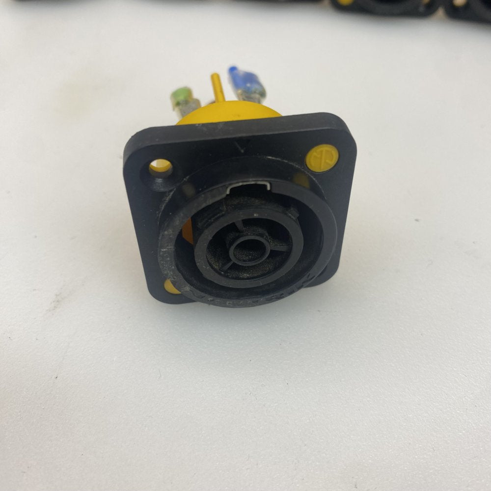 Neutrik NAC3FPX Powecon Tru1 Appliance Outlet Connector Flat Tab Terminals 10x