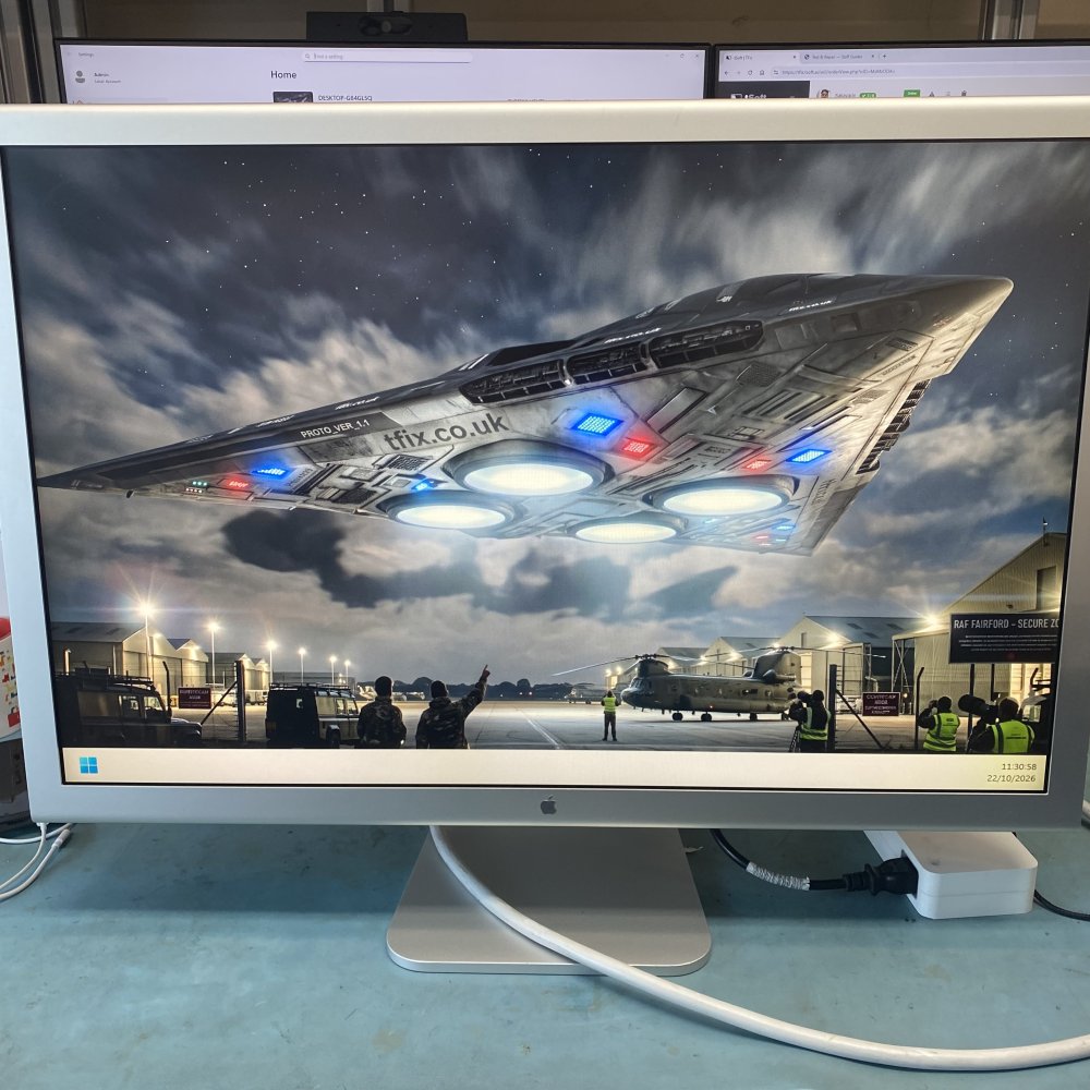 Apple Cinema HD Display A1083 30-inch LCD Dual-Link DVI Tested Working