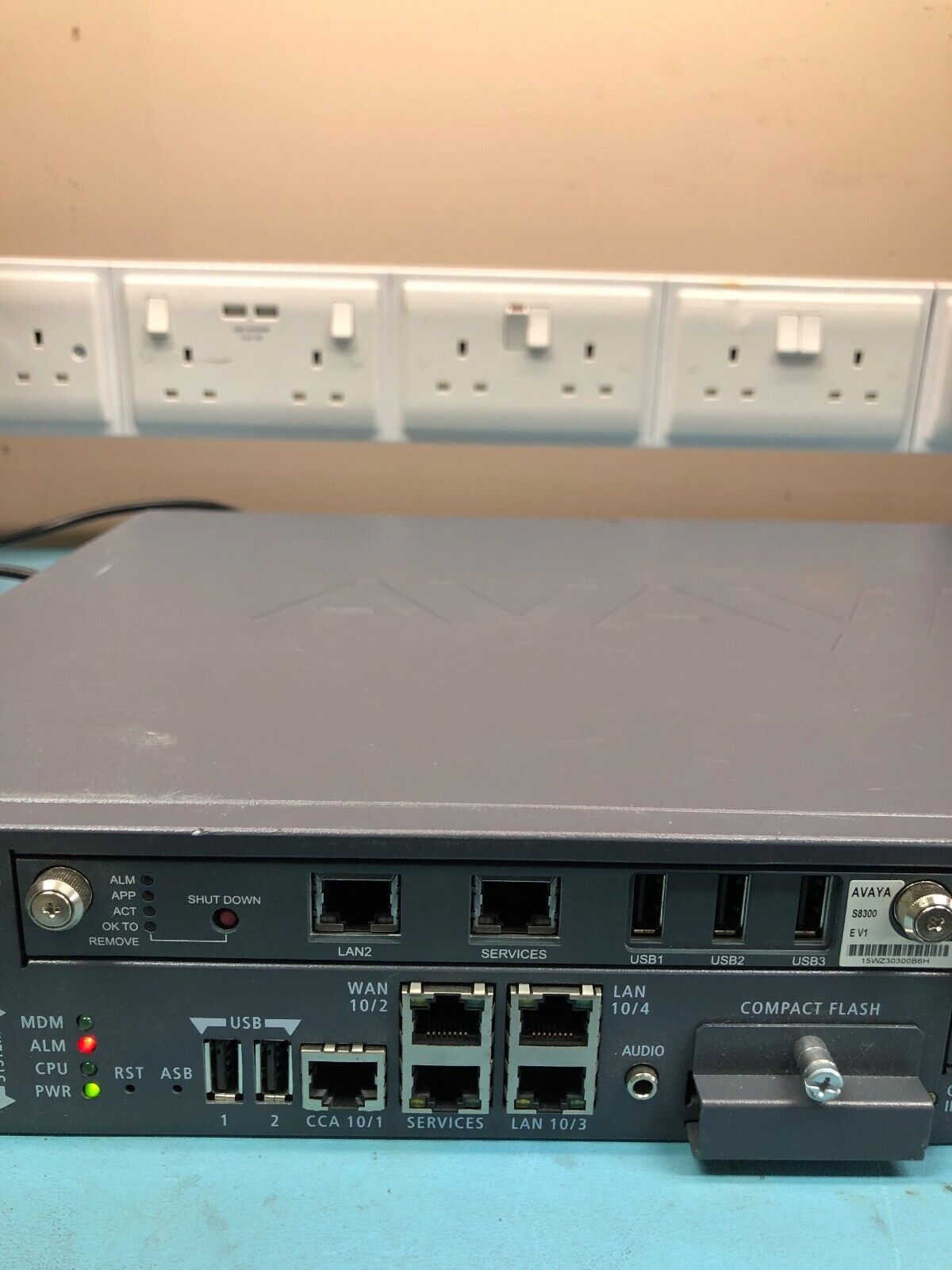 Professional VoIP Media Gateway, Ethernet, Avaya G430, Supports 150 Users