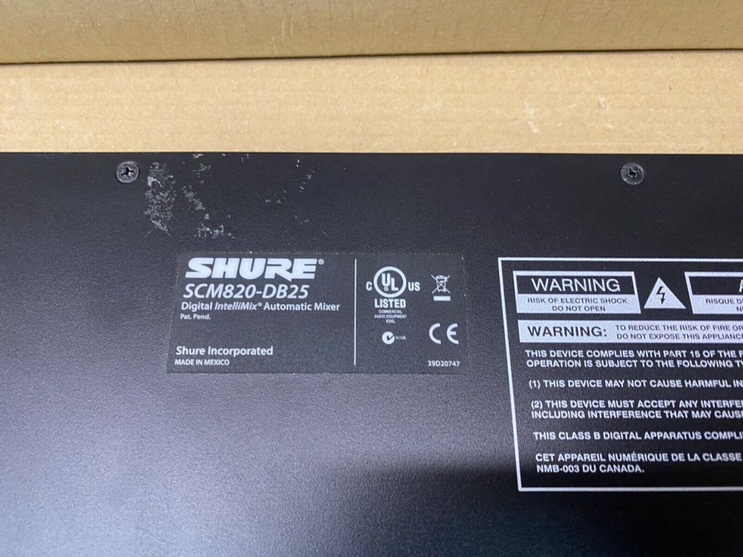 Professional Intellimixer Auto Mixer Shure SCM820 8-Channel Digital