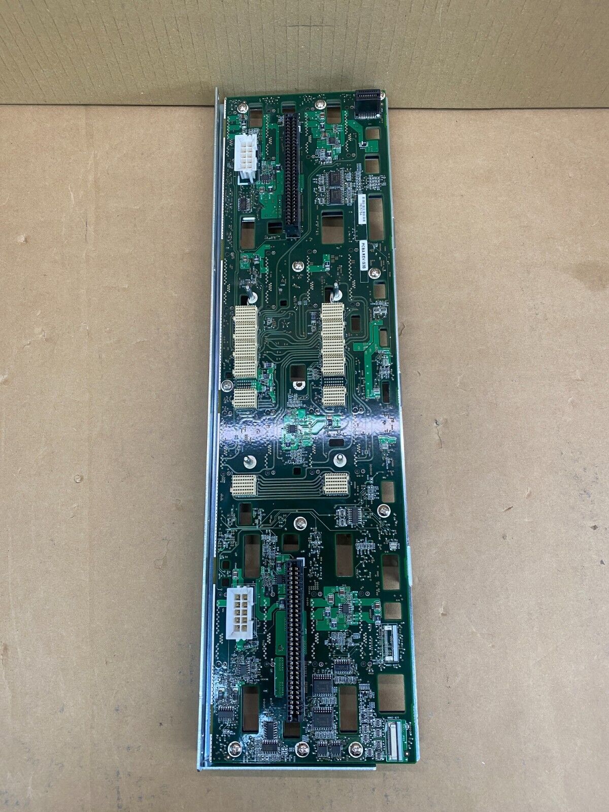 Professional RAID Backplane, SAS SATA EonStor S16FR1430, 16-Bay Hot-Swap