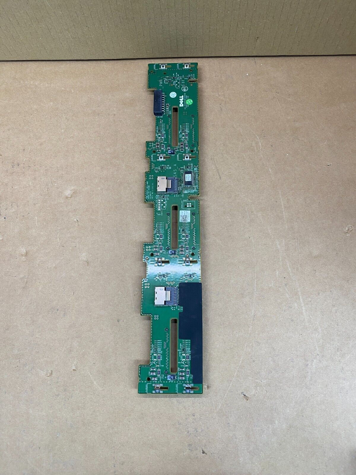Enterprise Server Dell R710 3.5" SAS SATA 6-Bay Rack-Mount Ethernet