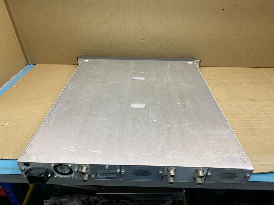 Tektronix TG700 TV Signal Generator Platform Mainframe - Used