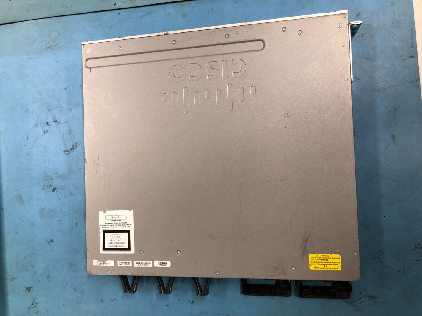 Professional Ethernet Switch Cisco Catalyst 3850 24-Port PoE UPOE, DNA, 10Gbps
