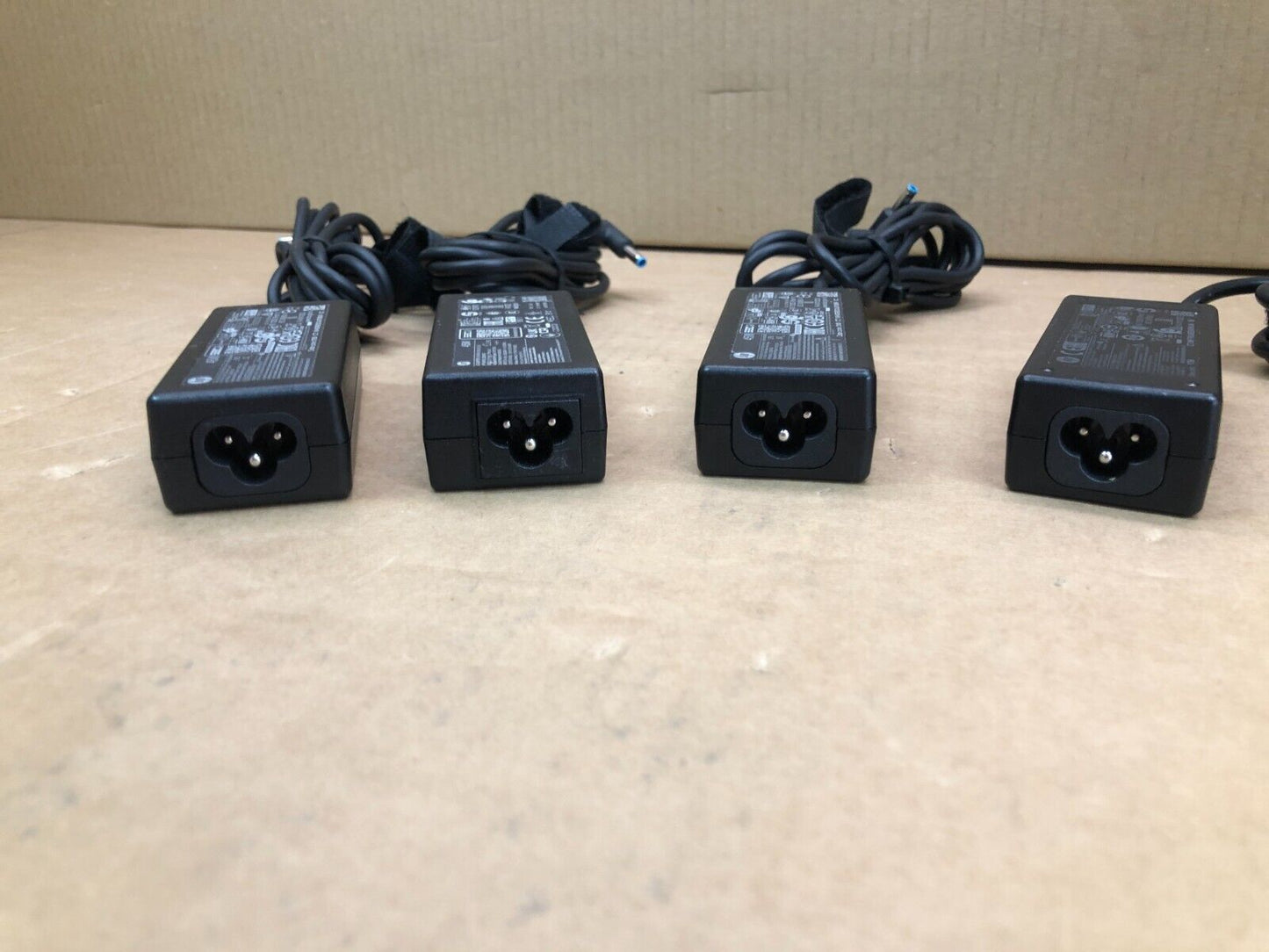 Genuine HP TPN-CA14 45W AC Adapter 19.5V 2.31A Power Supply Charger