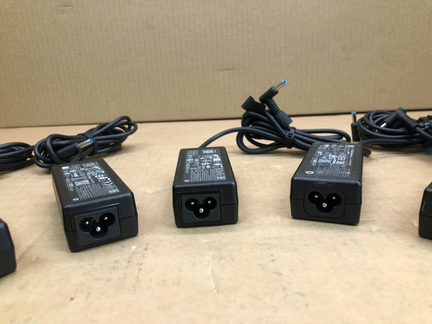 HP TPN-CA14 Laptop Charger 45W 19.5V 2.31A Power Adapter Essential