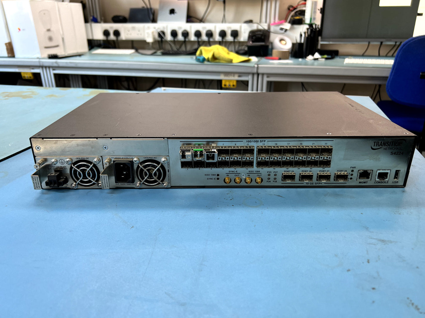 Transition Networks S4224 24x 1G SFP Ports + 4x 10G SFP+ Rackmount Switch