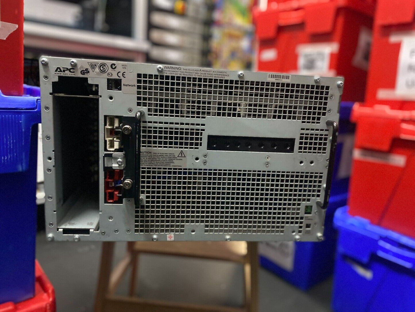 Industrial 20kVA UPS APC Smart-UPS SURT20KRMXLI Rack-Mount No Battery