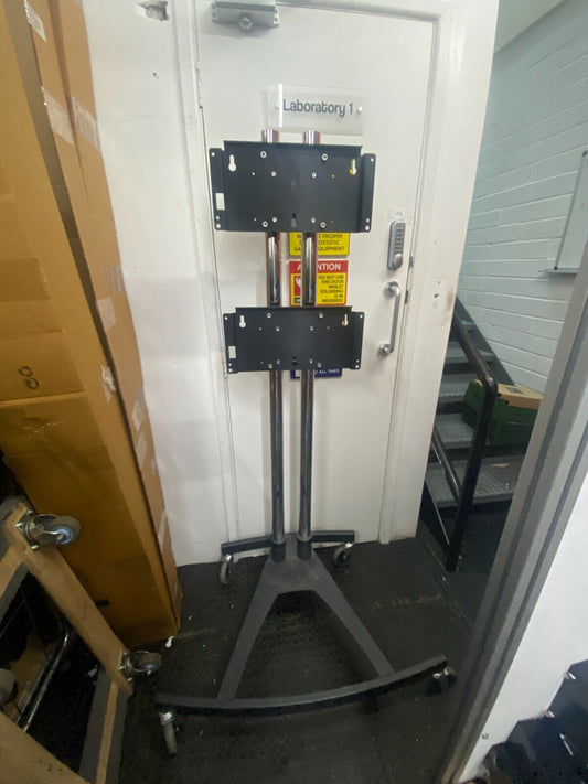 Adjustable Durable TV Stand Versatile Easy Assembly 70 Inch Capability