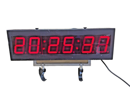 Industrial Time Synchronization LED Clock Masterclock TCD 46 4-inch Display