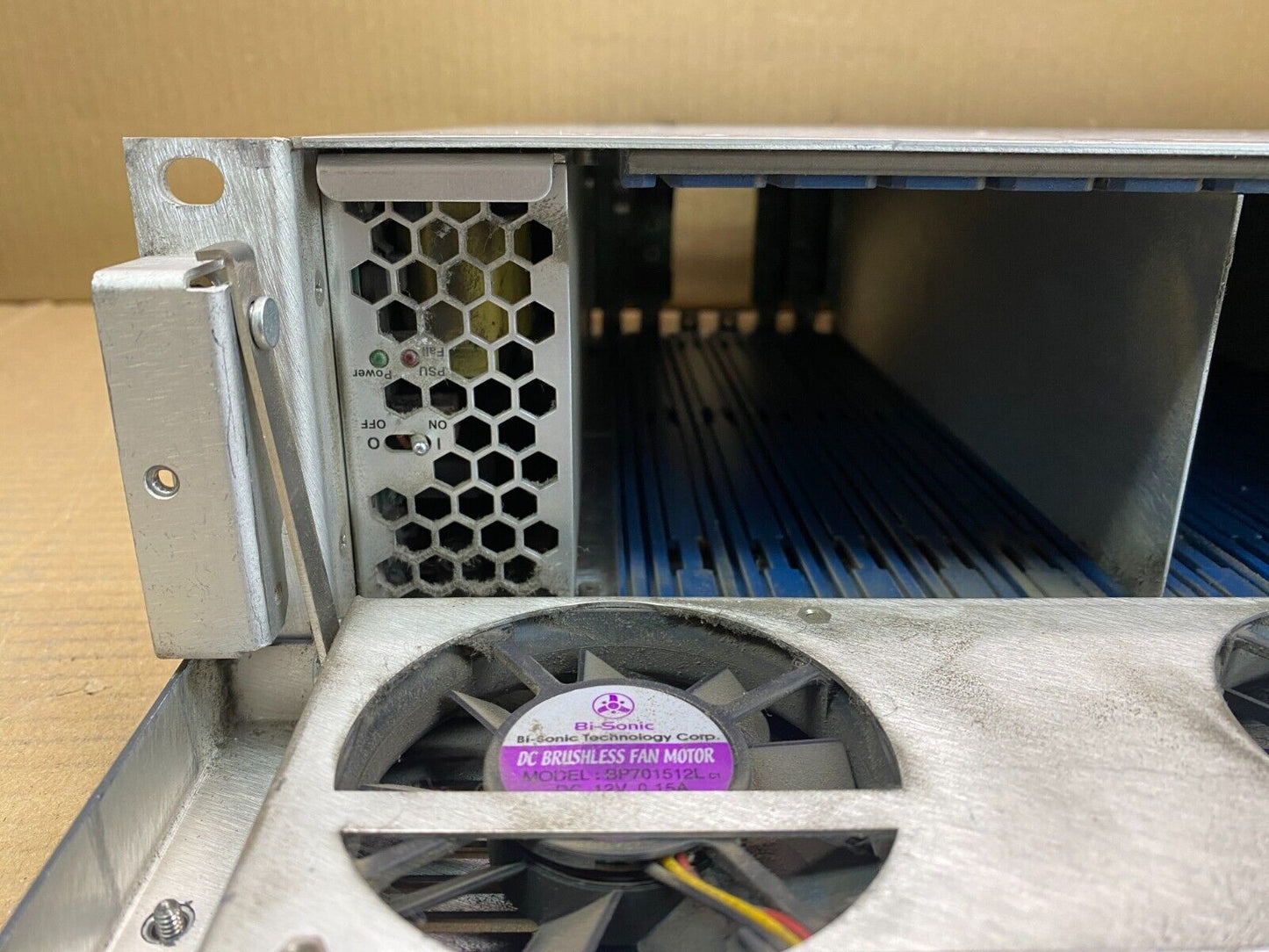 Broadcast SDI Audio Frame Leitch FR6802+ Rack-Mount Unit, Professional